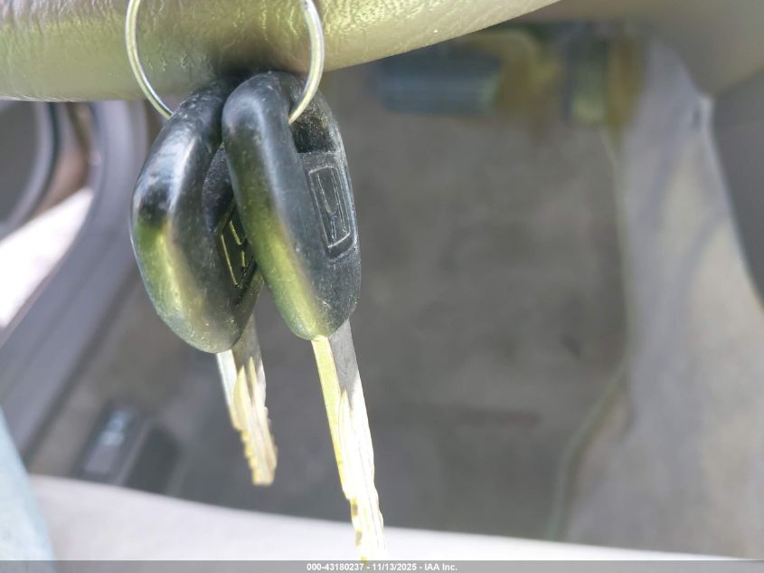 1998 Honda Accord Ex VIN: 1HGCG5652WA082150 Lot: 43180237