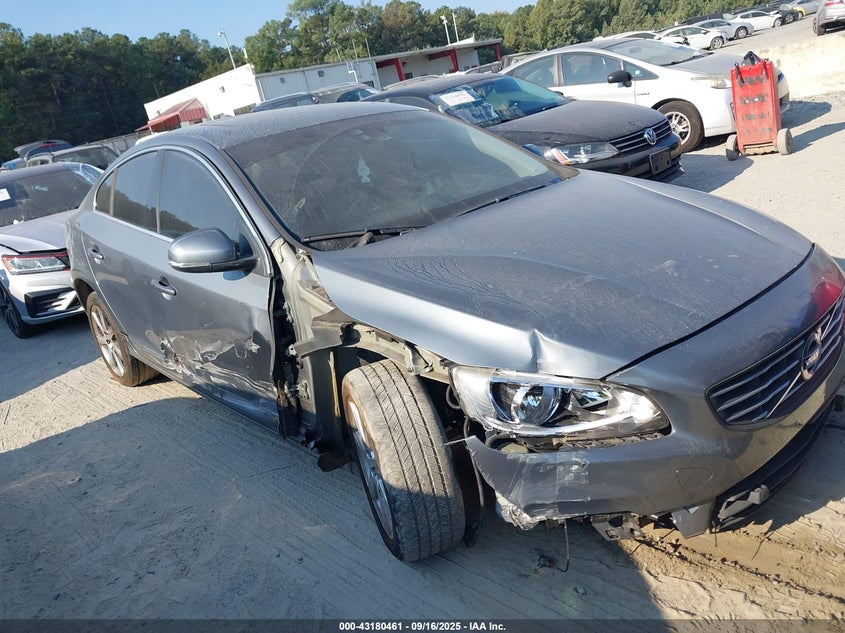 VOLVO S60 T5 PREMIER