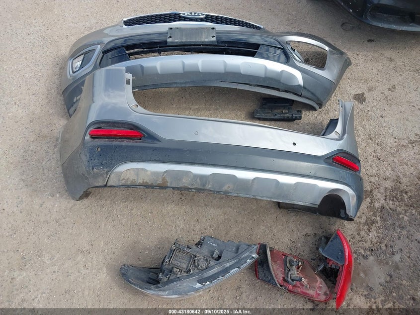 2017 KIA SORENTO 3.3L EX - 5XYPH4A53HG235832