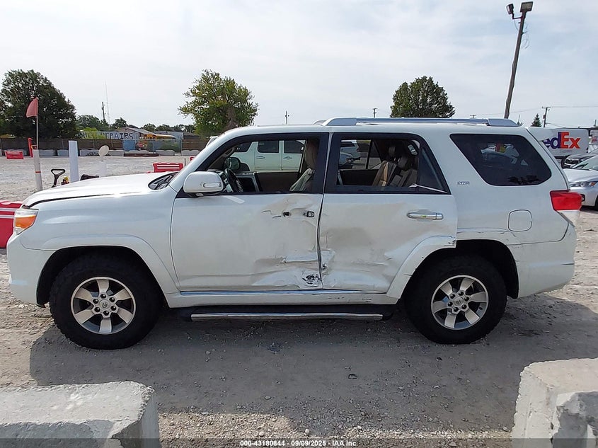 2013 TOYOTA 4RUNNER SR5 - JTEBU5JR6D5148276