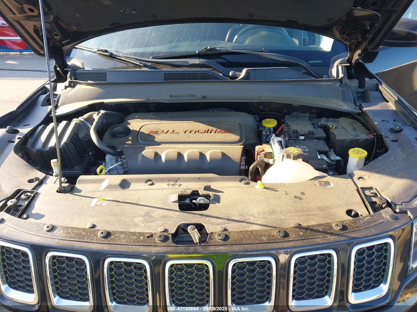 2017 JEEP NEW COMPASS LATITUDE FWD 3C4NJCBB2HT669601