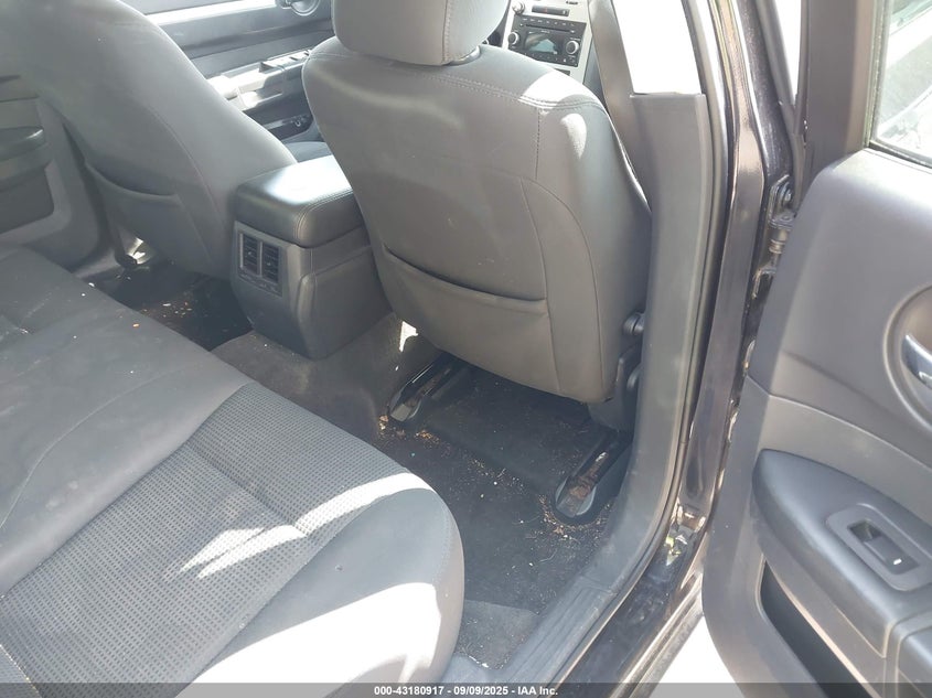 2010 Dodge Charger VIN: 2B3CA4CD8AH236233 Lot: 43180917