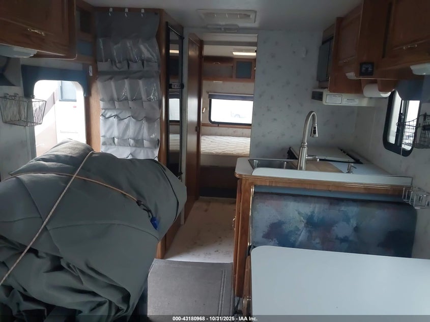 1995 Ford Econoline E350 Cutaway Van VIN: 1FDKE30G5SHB16495 Lot: 43180968