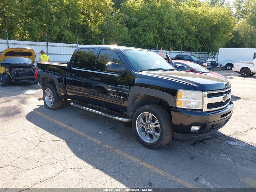 CHEVROLET SILVERADO 1500 LTZ