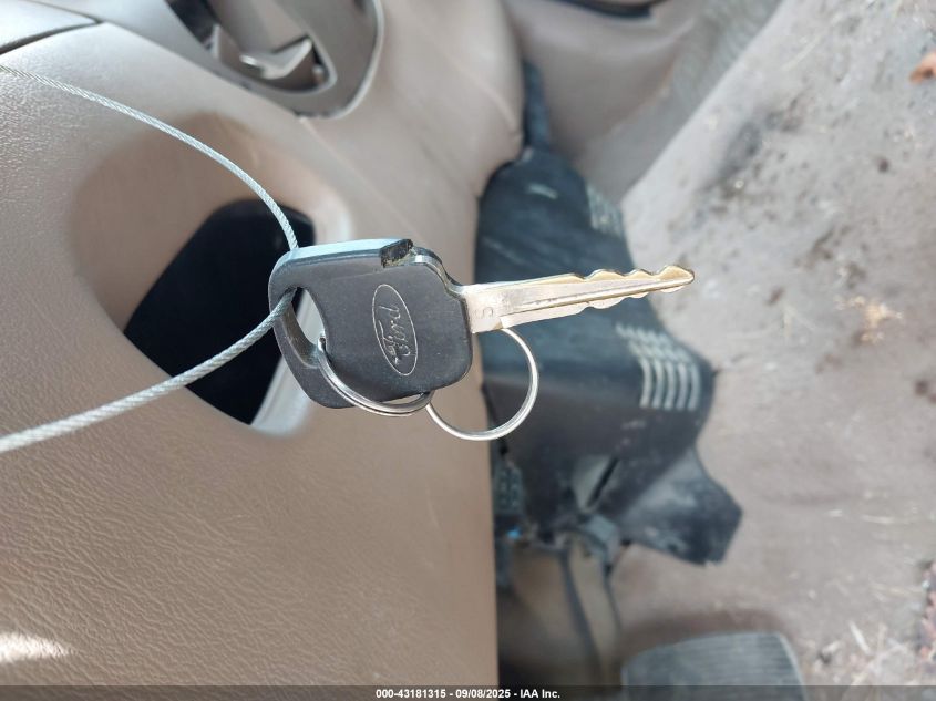 1999 Ford F-150 Lariat/Xl/Xlt VIN: 1FTRX18L7XKA04701 Lot: 43181315