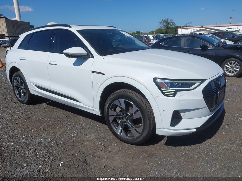 AUDI E-TRON PREMIUM QUATTRO