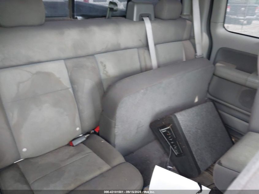 2004 Ford F-150 Fx4/Lariat/Xl/Xlt VIN: 1FTPX14504NA40562 Lot: 43181581