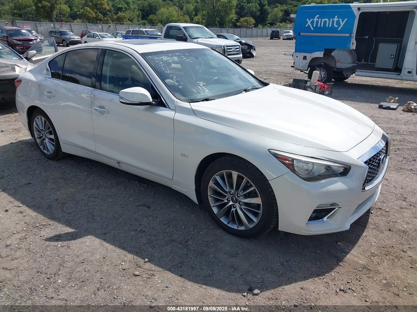 2018 INFINITI Q50 2.0T LUXE - JN1CV7AR3JM280160