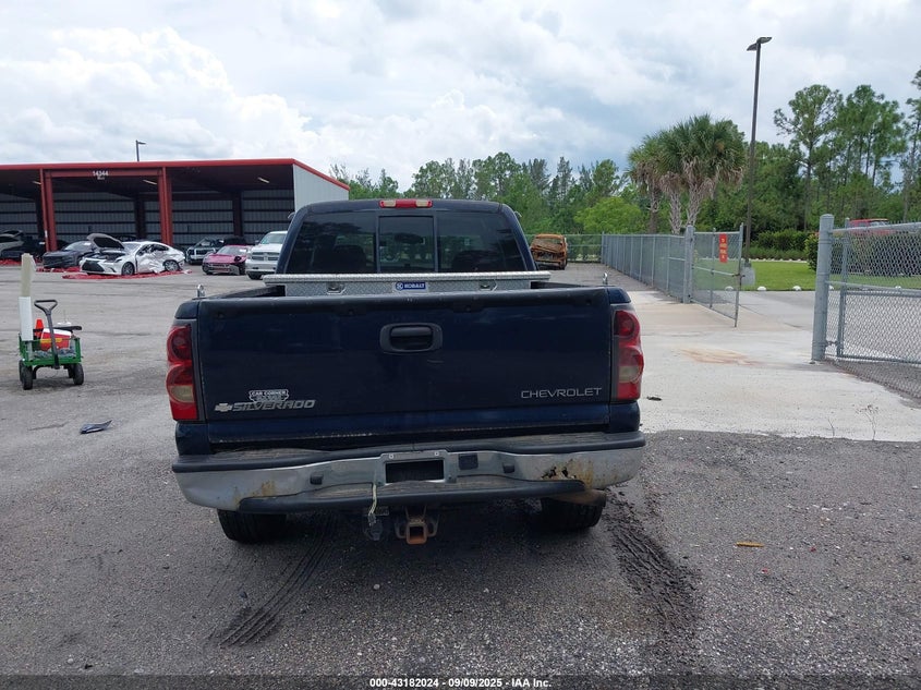 2005 Chevrolet Silverado 1500 Z71 VIN: 2GCEK19BX51323204 Lot: 43182024