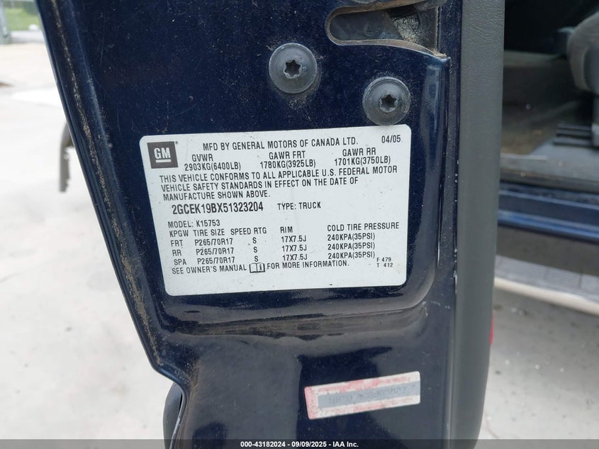 2005 Chevrolet Silverado 1500 Z71 VIN: 2GCEK19BX51323204 Lot: 43182024