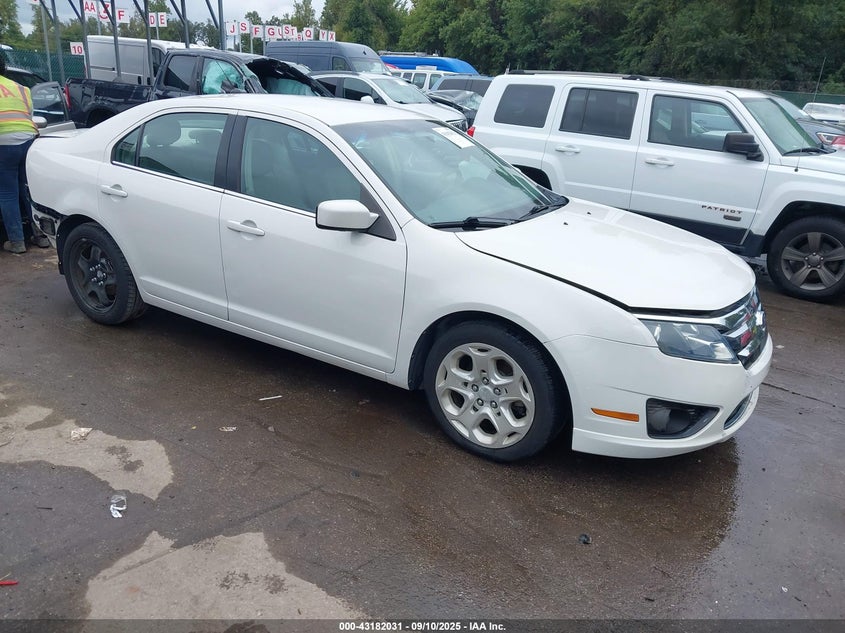 FORD FUSION SE