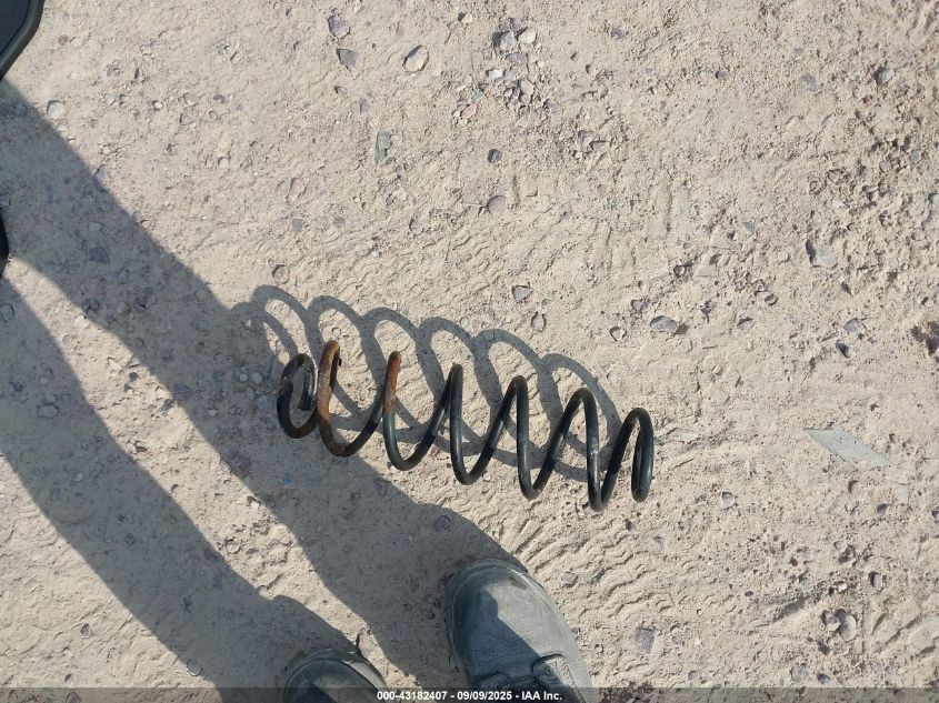 2002 Volkswagen Golf Gls 2.0L VIN: 9BWGB61J824040153 Lot: 43182407