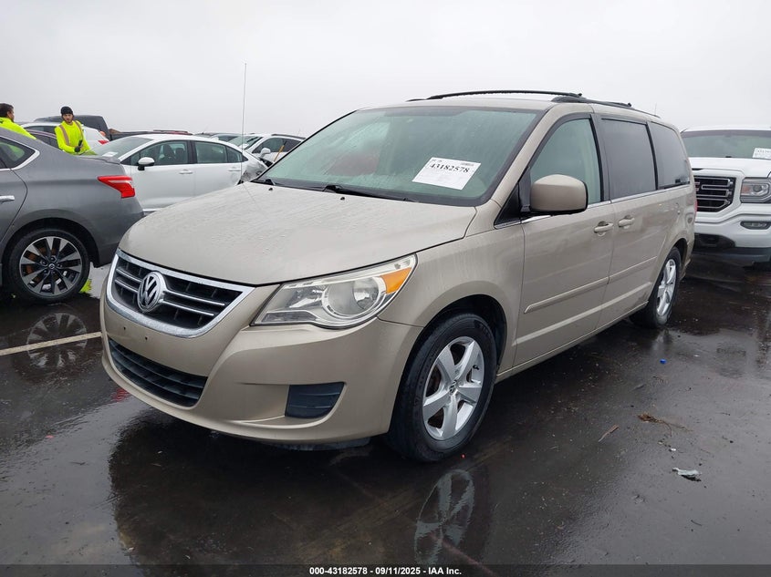 2009 Volkswagen Routan Se 2V8HW34159R501303 photo #3