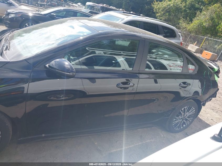 2023 Kia Forte Gt-Line VIN: 3KPF54AD0PE612530 Lot: 43182625