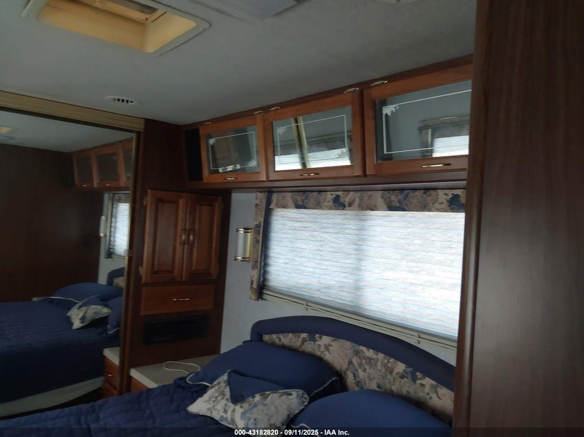 1999 Ford F550 Super Duty Stripped Chass VIN: 3FCMF53S5XJA07920 Lot: 43182820