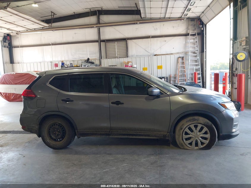 2017 NISSAN ROGUE S - KNMAT2MT1HP600038
