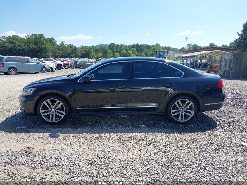 2016 VOLKSWAGEN PASSAT 1.8T R-LINE 1VWAT7A34GC051844