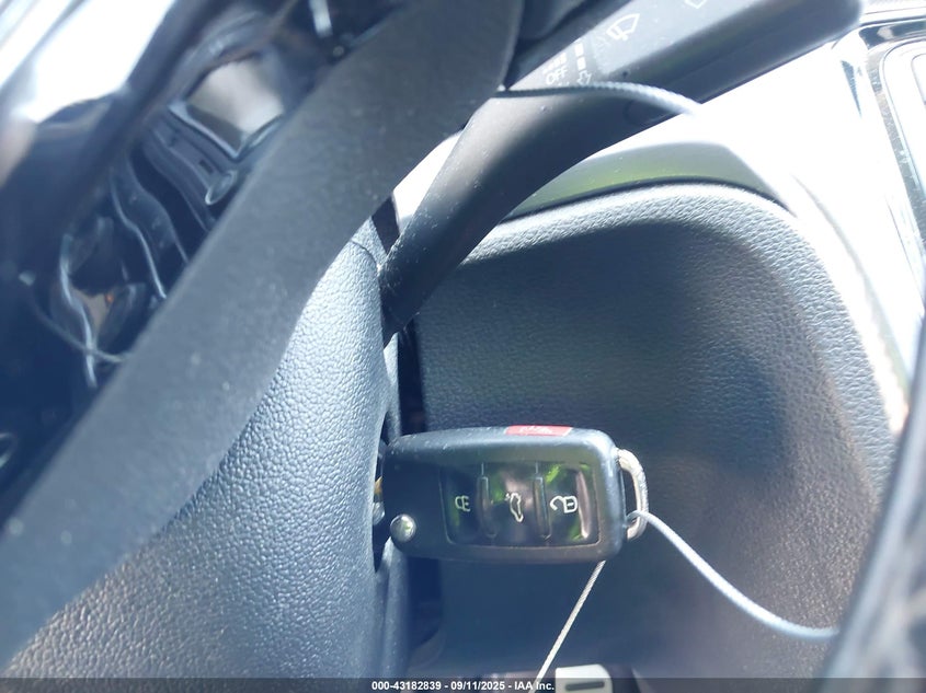 2016 VOLKSWAGEN PASSAT 1.8T R-LINE 1VWAT7A34GC051844