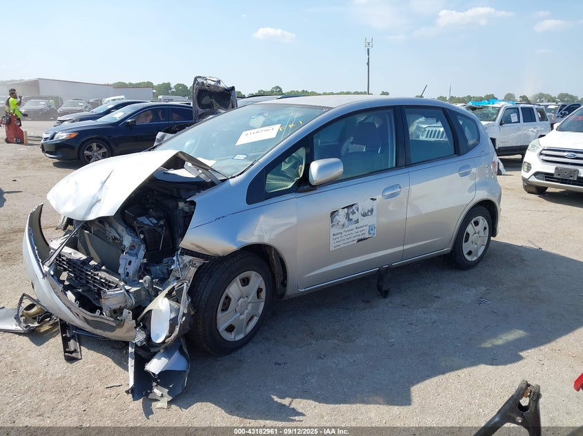 2012 Honda Fit silver hatchback gasoline JHMGE8H30CS005428 photo #3