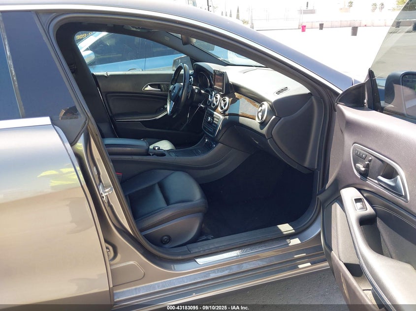 2014 MERCEDES-BENZ CLA 250 - WDDSJ4EB9EN160997
