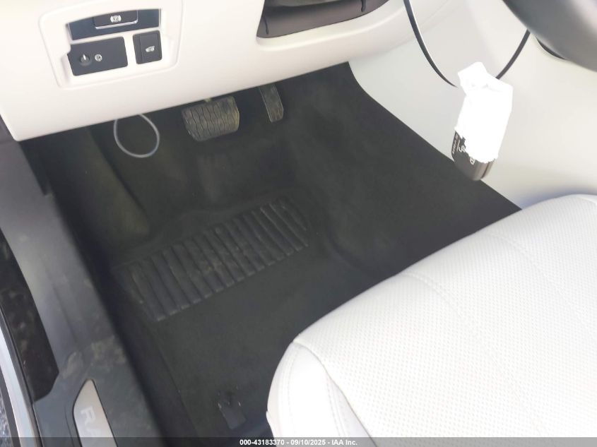 2020 Land Rover Range Rover Velar P250 S VIN: SALYB2EX6LA262241 Lot: 43183370