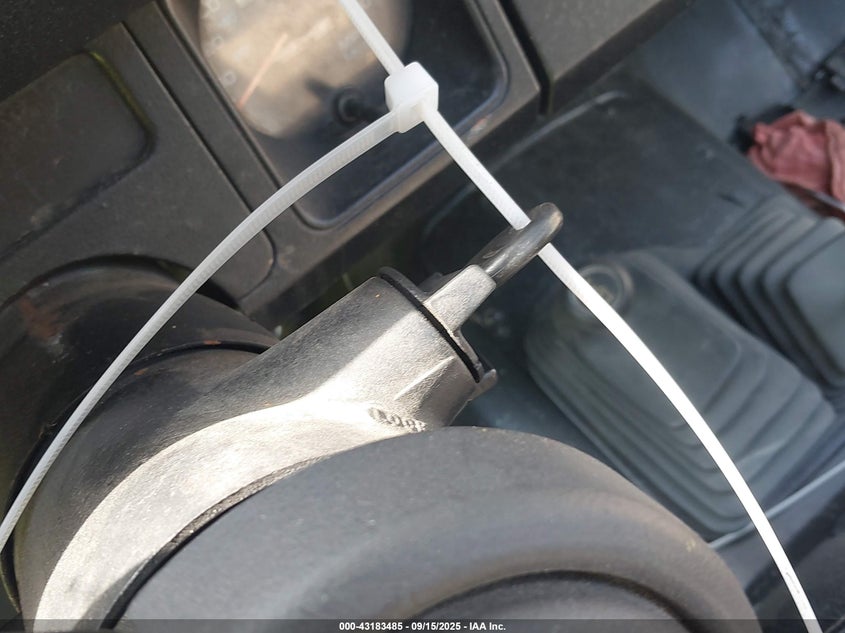 1995 Jeep Wrangler / Yj Sahara VIN: 1J4FY49S0SP223979 Lot: 43183485