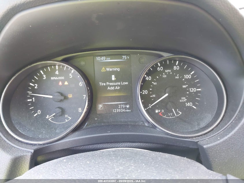 2017 NISSAN ROGUE S - KNMAT2MT9HP542213