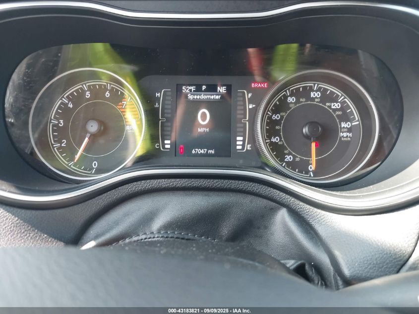 2019 Jeep Cherokee Latitude Plus 4X4 VIN: 1C4PJMLX1KD136659 Lot: 43183821