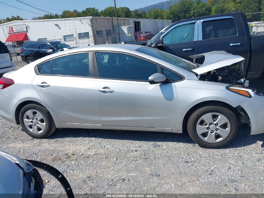 2017 Kia Forte Lx VIN: 3KPFK4A79HE040717 Lot: 43183939