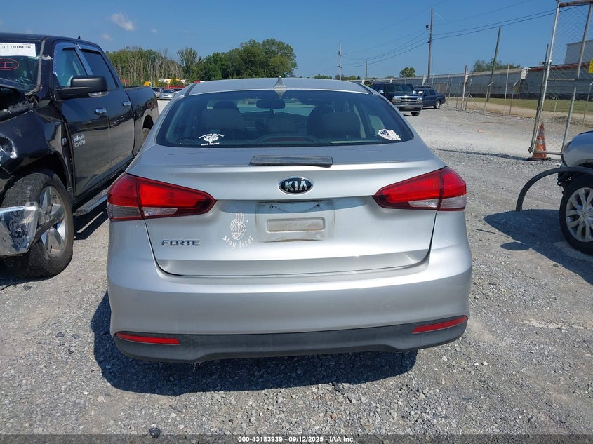 2017 Kia Forte Lx VIN: 3KPFK4A79HE040717 Lot: 43183939