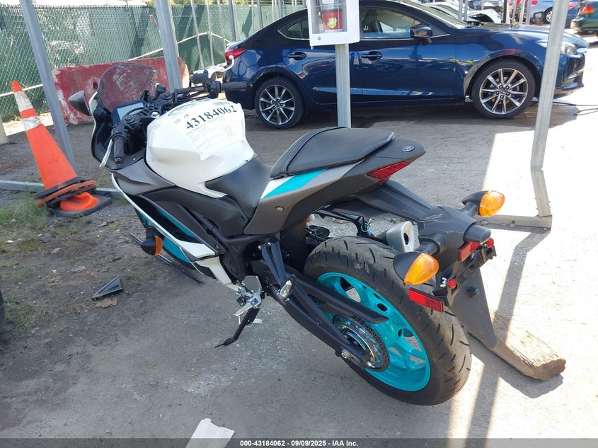 MH3RH18Y3RK017040 2024 YAMAHA YZF photo no. 3