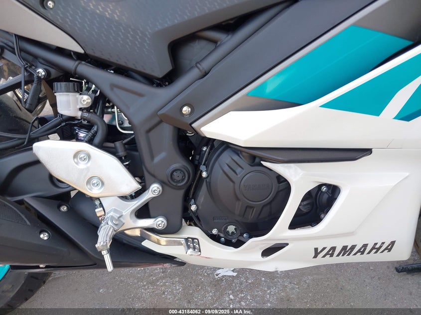 2024 Yamaha Yzfr3 A VIN: MH3RH18Y3RK017040 Lot: 43184062