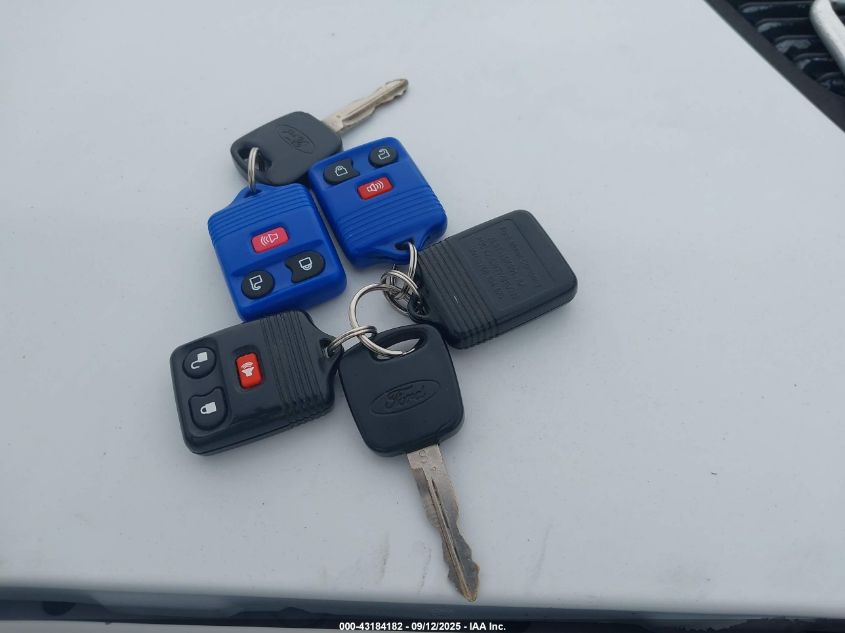 2002 Ford F-150 Lariat/Xlt VIN: 1FTRW07LX2KE31930 Lot: 43184182