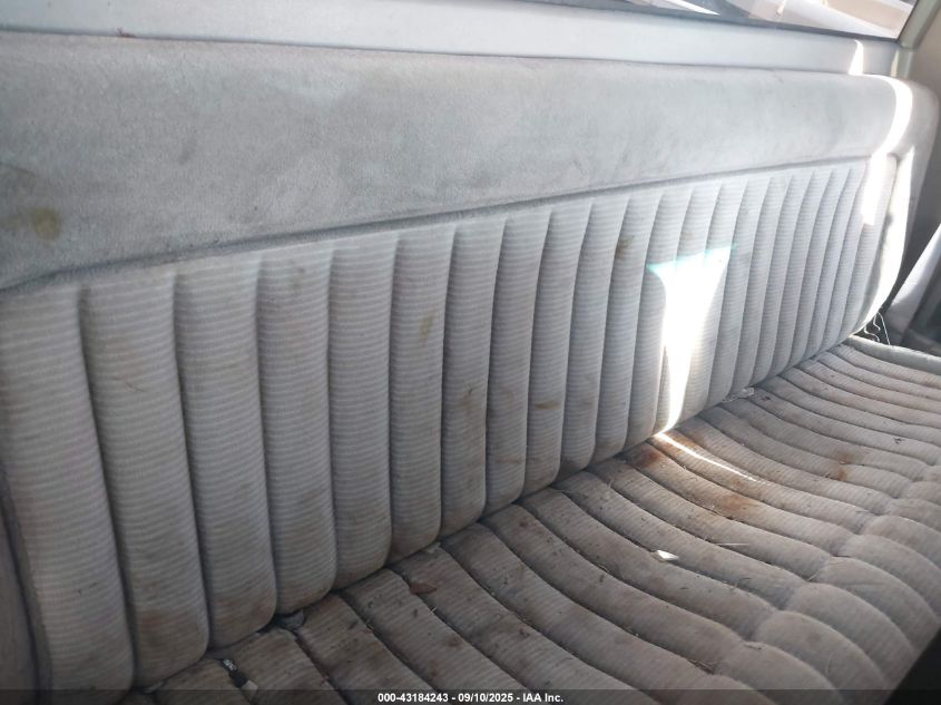 1993 Chevrolet Gmt-400 C1500 VIN: 2GCEC19Z1P1107559 Lot: 43184243