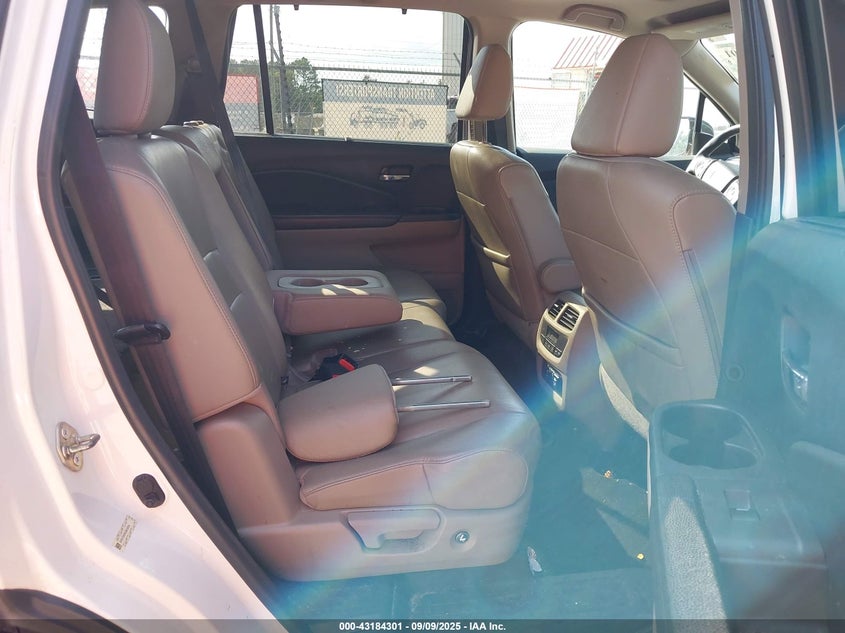 2016 HONDA PILOT TOURING - 5FNYF5H99GB038596