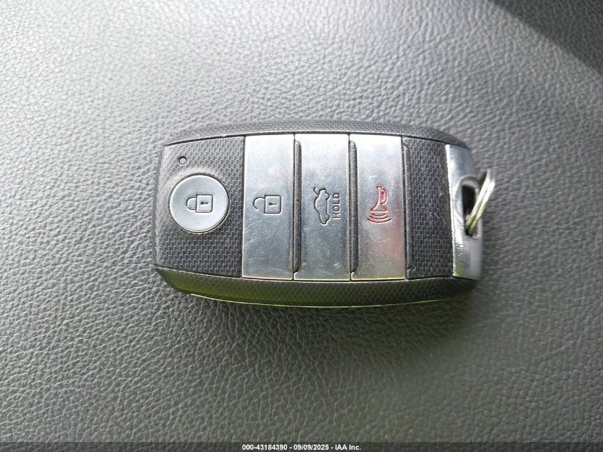 2020 Kia Optima S VIN: 5XXGT4L30LG405281 Lot: 43184390