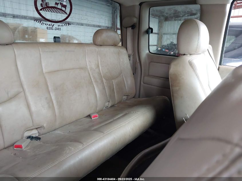 2005 GMC Sierra 2500Hd Sle VIN: 1GTHK29U45E143266 Lot: 43184404