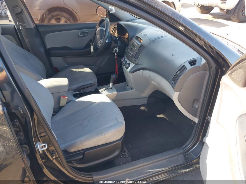 2009 HYUNDAI ELANTRA auction photo 5