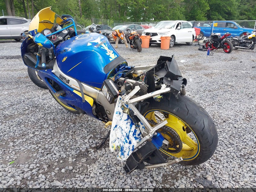 2000 SUZUKI GSX-R600 - JS1GN78A6Y2103570