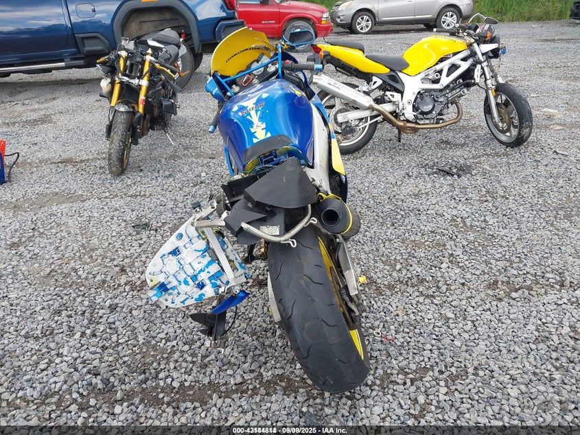 2000 SUZUKI GSX-R600 - JS1GN78A6Y2103570