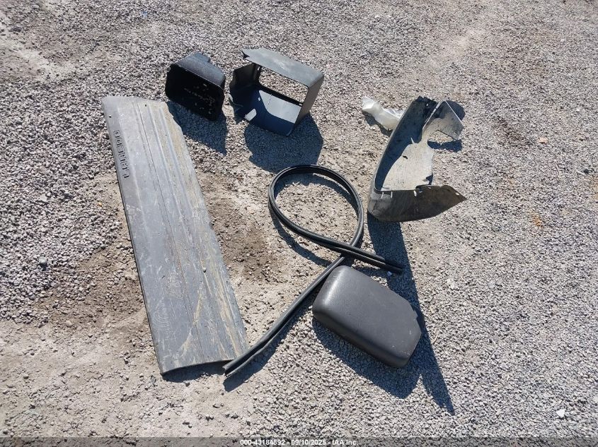 1996 Jeep Grand Cherokee Laredo VIN: 1J4FX58S3TC162145 Lot: 43184892