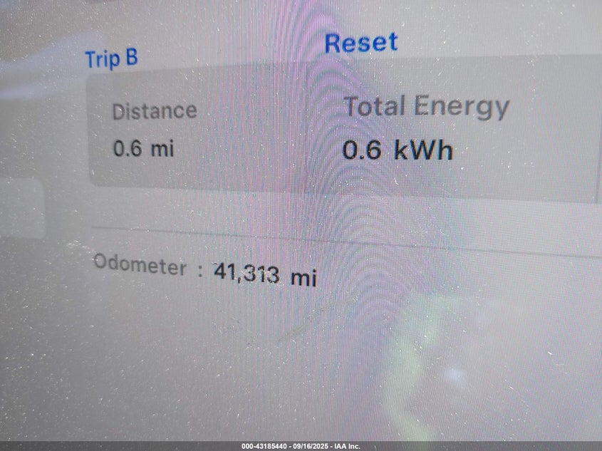 2023 Tesla Model S Dual Motor All-Wheel Drive/Standard Range VIN: 5YJSA1E51PF517805 Lot: 43185440