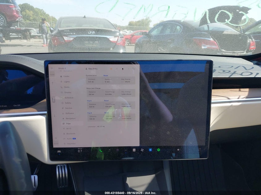 2023 Tesla Model S Dual Motor All-Wheel Drive/Standard Range VIN: 5YJSA1E51PF517805 Lot: 43185440