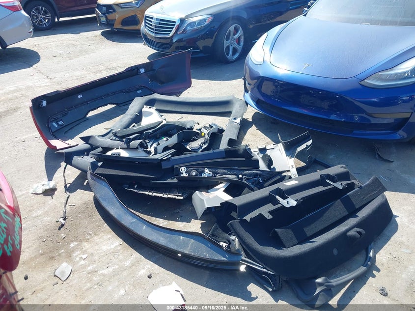 2023 Tesla Model S Dual Motor All-Wheel Drive/Standard Range VIN: 5YJSA1E51PF517805 Lot: 43185440