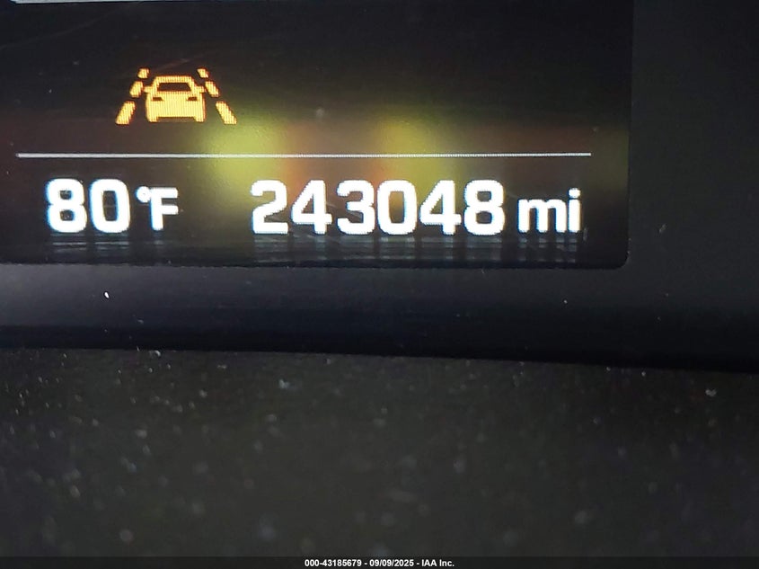 2017 HYUNDAI ELANTRA LIMITED - 5NPD84LFXHH036536