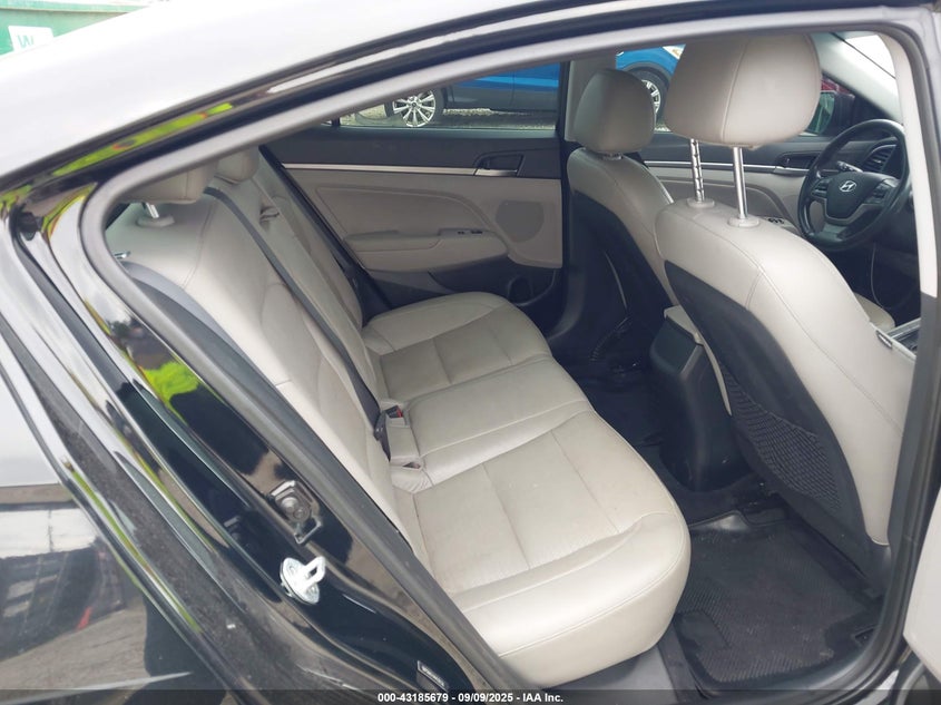 2017 HYUNDAI ELANTRA LIMITED - 5NPD84LFXHH036536