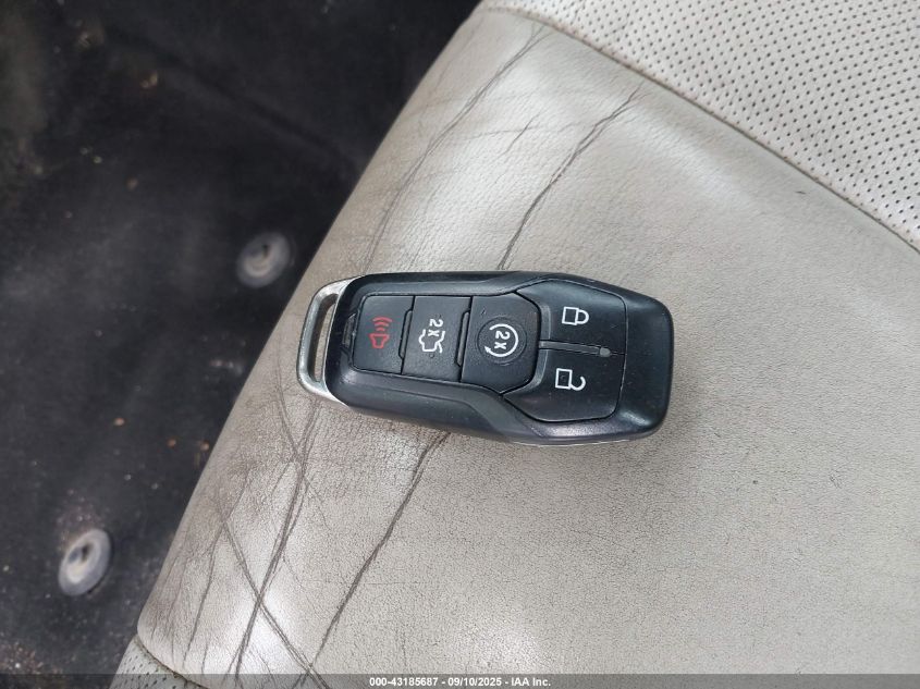 2016 Ford Fusion Energi Titanium VIN: 3FA6P0SU7GR253421 Lot: 43185687