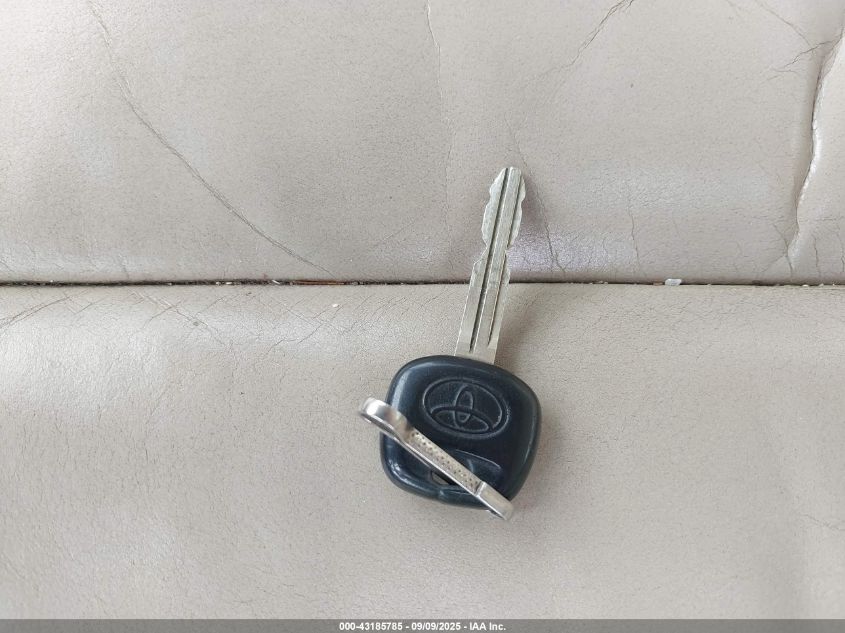 2000 Toyota Avalon Xls VIN: 4T1BF28B3YU050397 Lot: 43185785