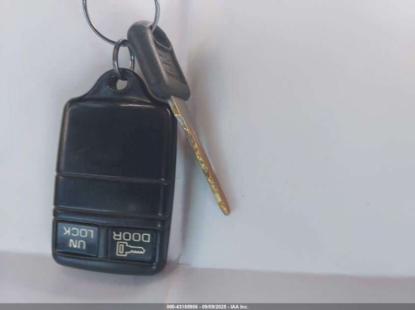 1995 GMC Sierra C1500 VIN: 2GTEC19K6S1587349 Lot: 43185988