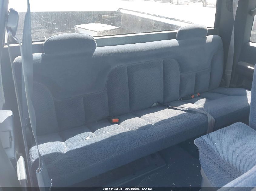 1995 GMC Sierra C1500 VIN: 2GTEC19K6S1587349 Lot: 43185988